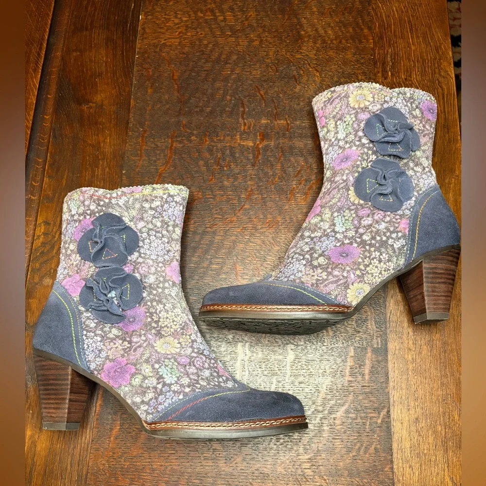 L'Artiste by Spring Step Simonetta Grey/Navy Floral Suede Boots Sz 42 / 10.5-11 - Picture 5 of 10